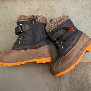 Cat & Jack size 10 Rain & Snow Boots